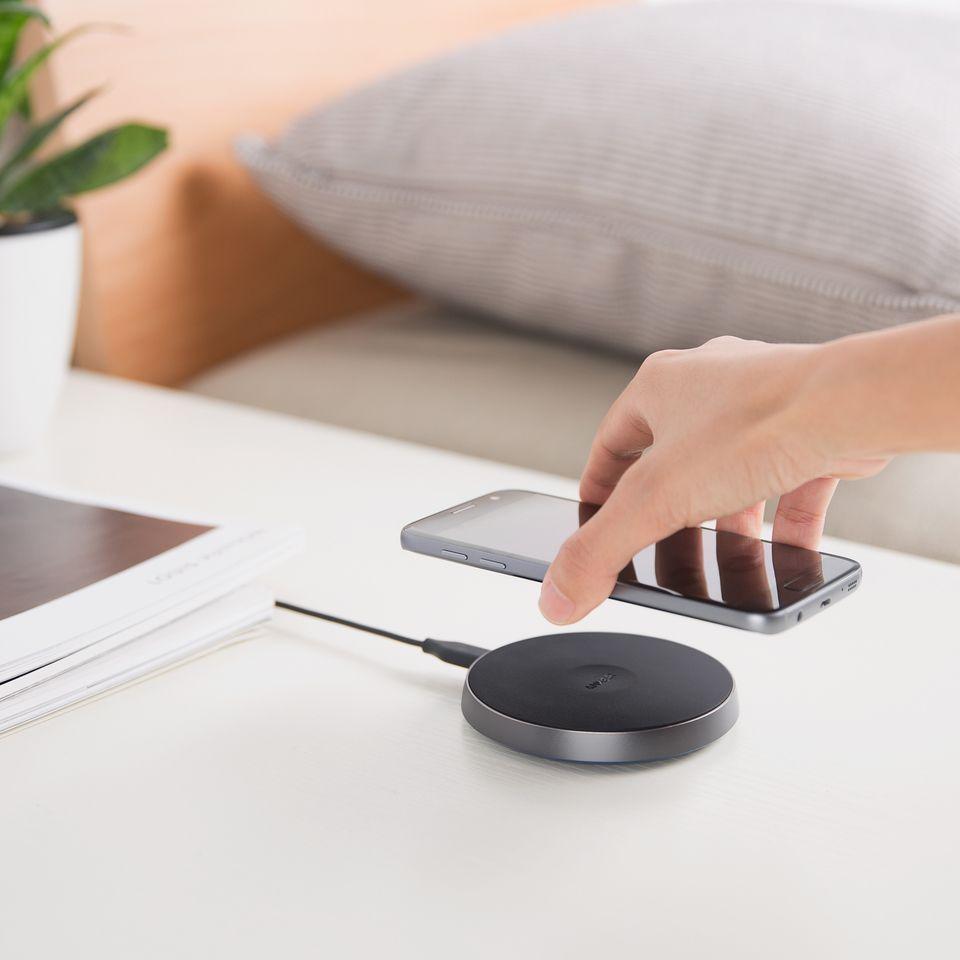 Anker PowerTouch 10 QI Charger w/ Fast Charge - Image 2
