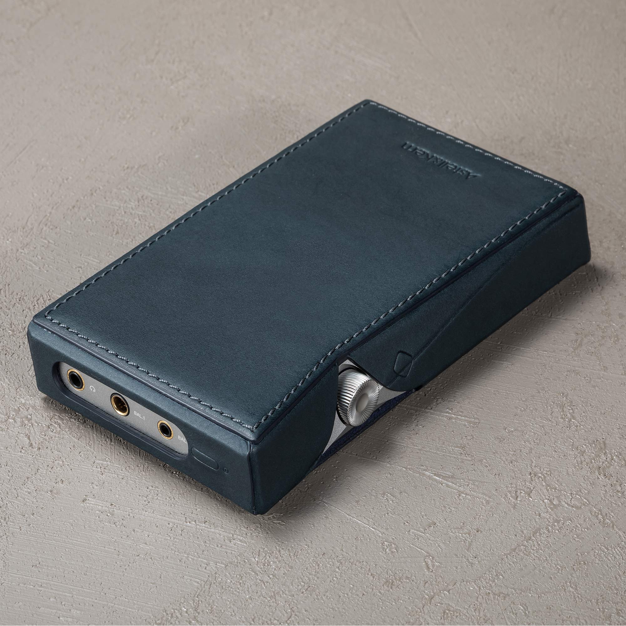 Astell&Kern SE180 Leather Case - Image 11