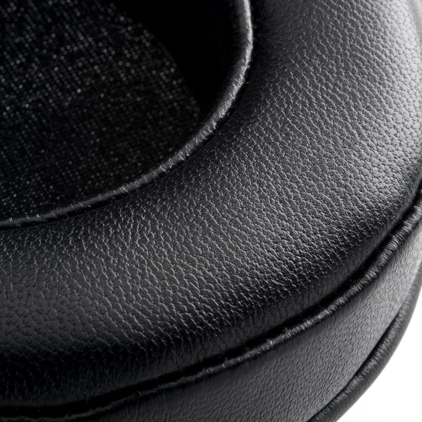 Dekoni Audio Elite Sheepskin Earpads for Beats Solo 2.0 - Image 5