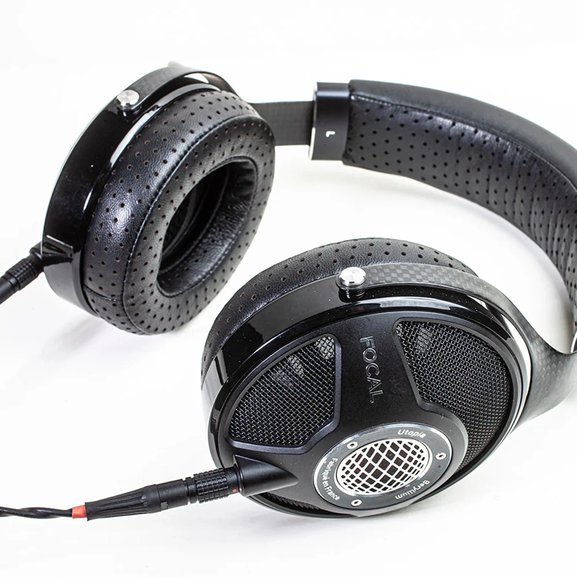 Dekoni Audio OEM Style Earpads for Focal Series (Elear/Clear/Utopia) - Image 4