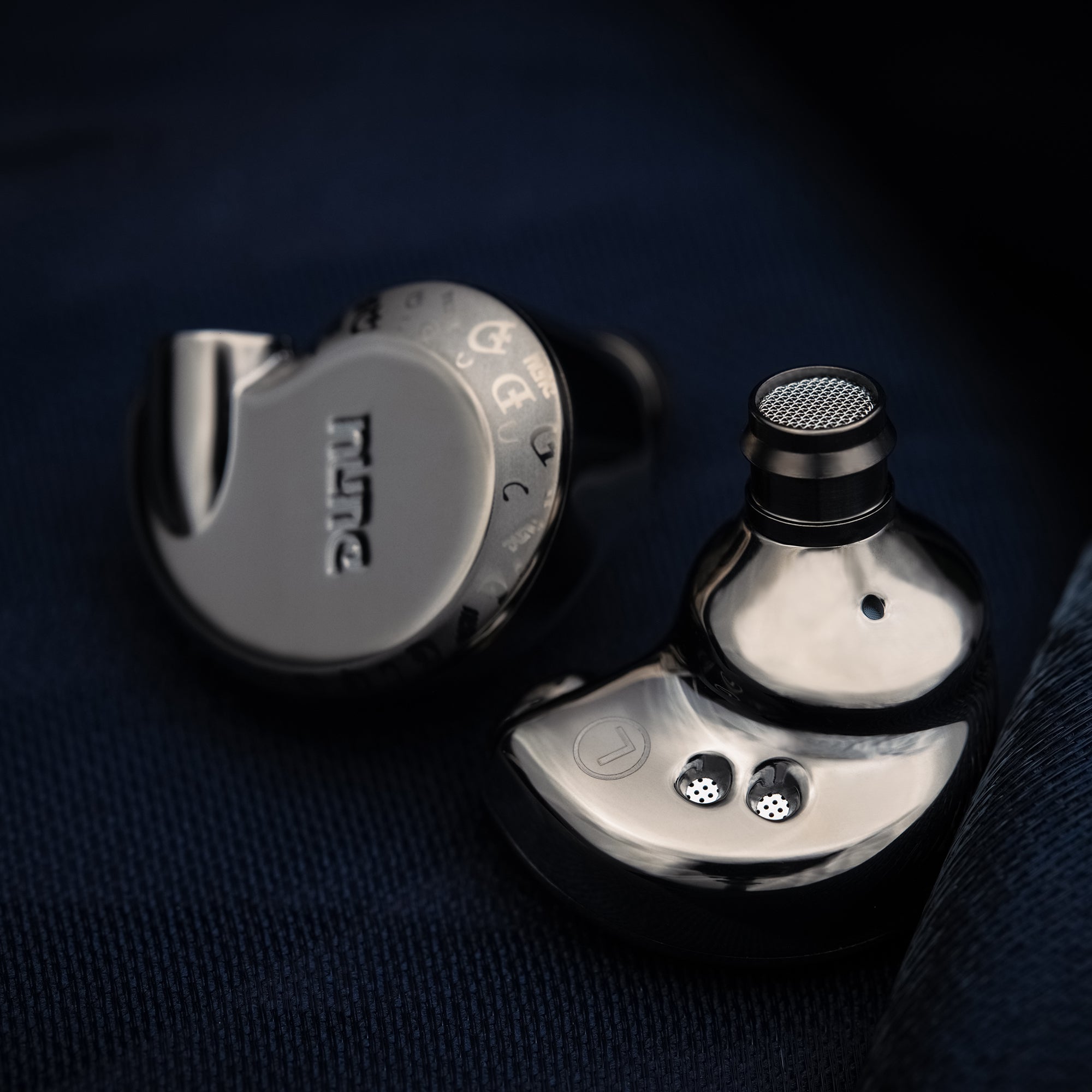 DUNU Falcon Ultra Dynamic In-Ear Earphones - Image 10