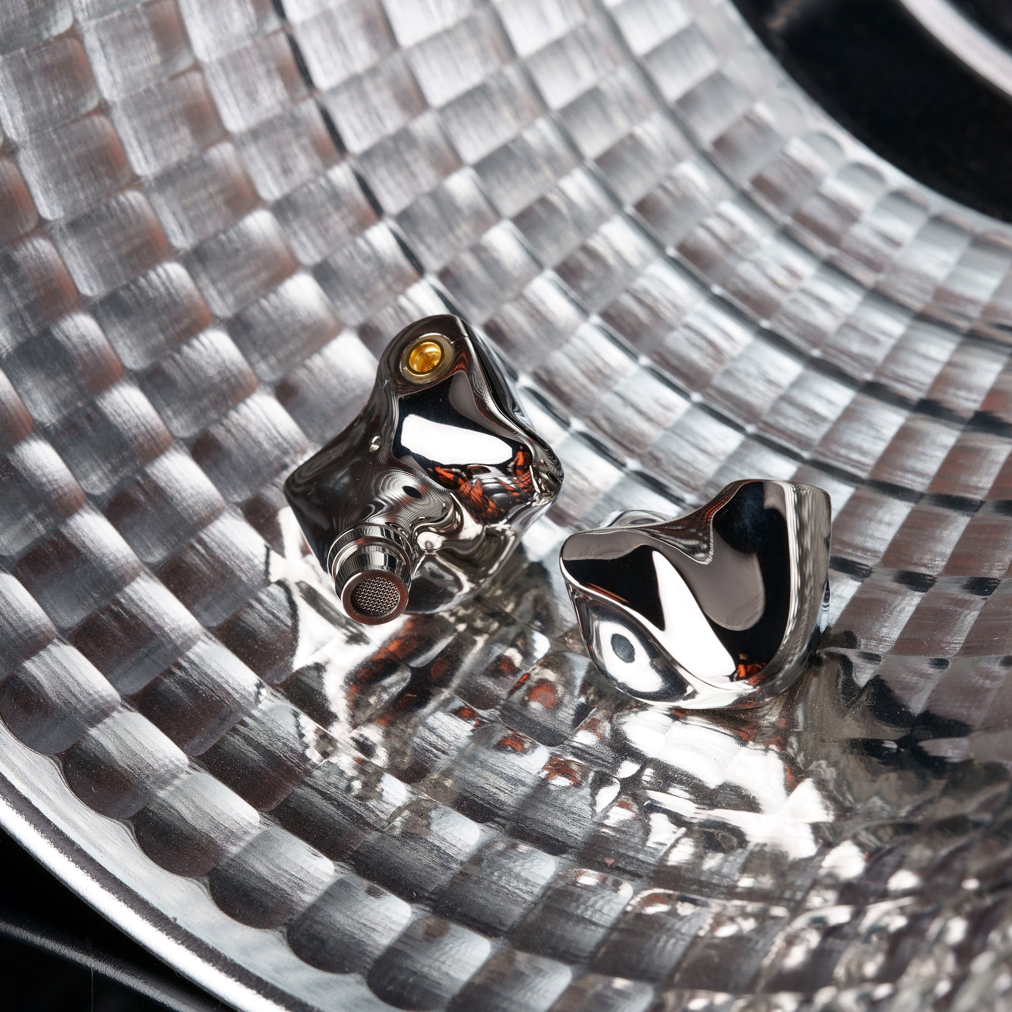 DUNU Glacier In-Ear Monitors - Image 7