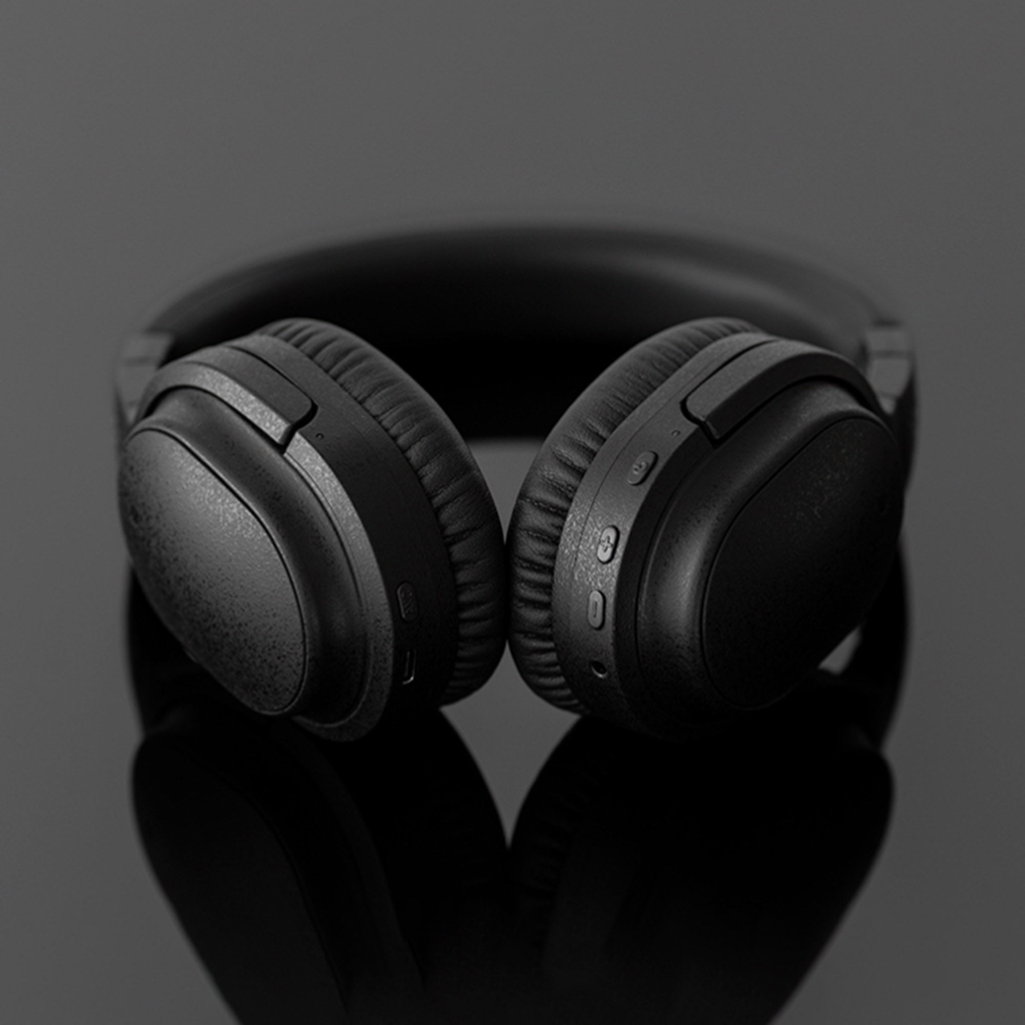Final Audio UX3000 Wireless Noise Cancelling Headphones - Image 4
