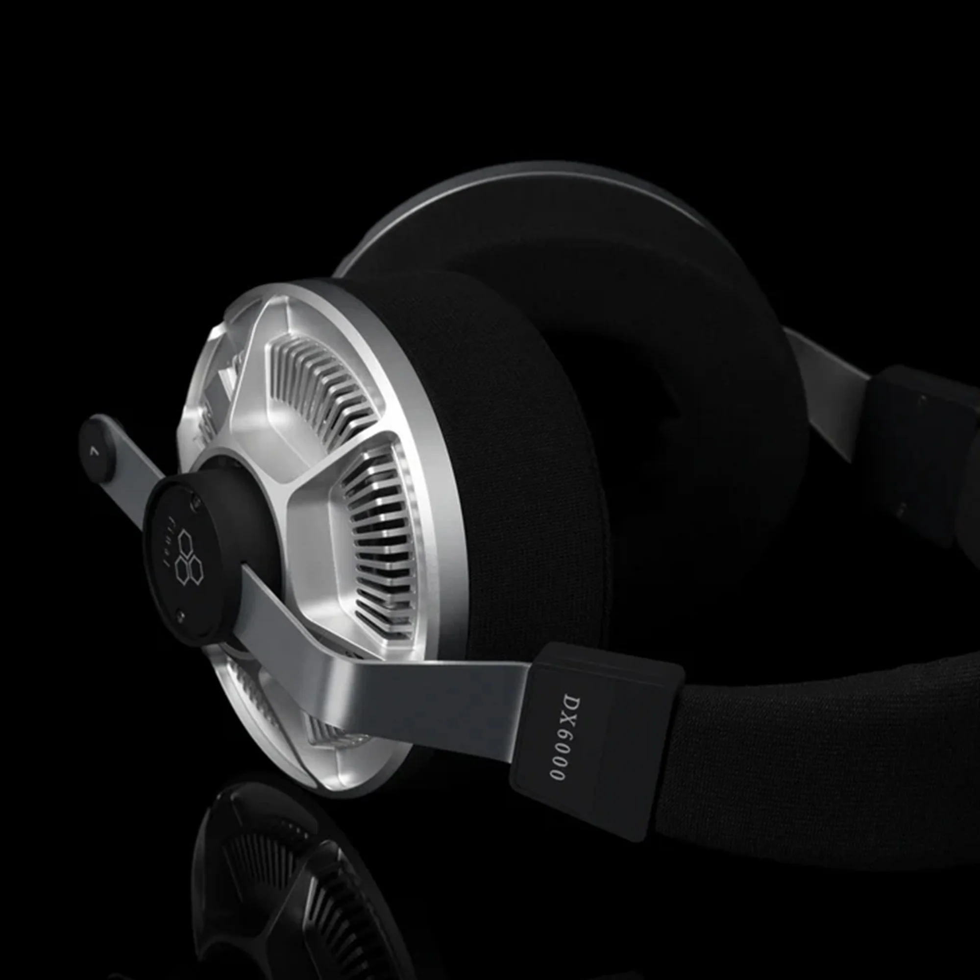 Final DX6000 Open-Back Dynamic Headphones - Image 2