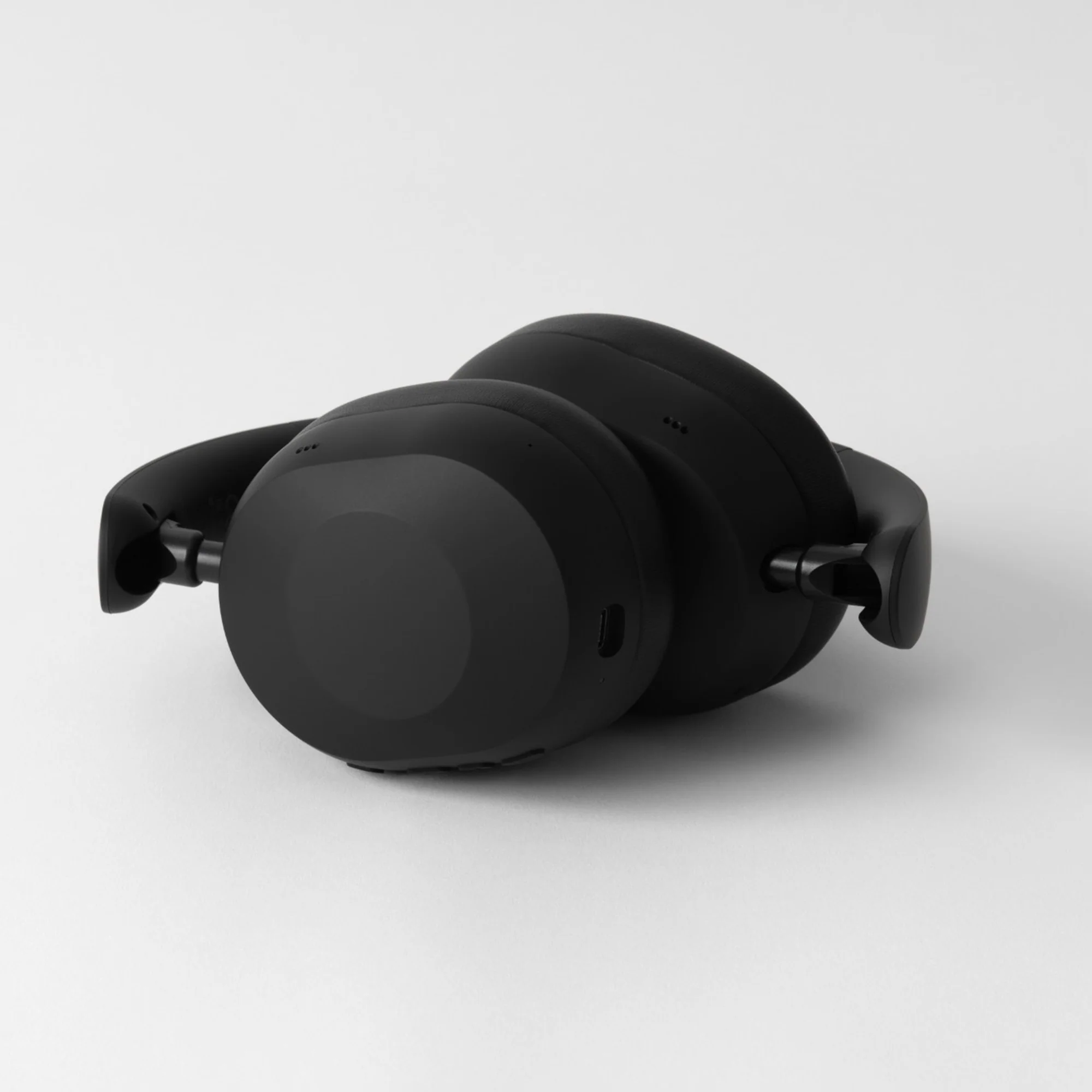 Final UX1000 ANC Wireless Headphones - Image 4