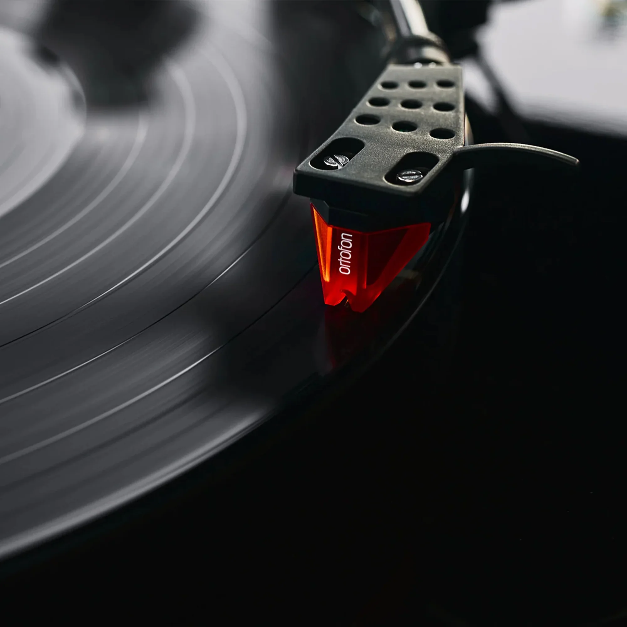 Argon TT-4 Turntable Special Edition: Black - Image 16