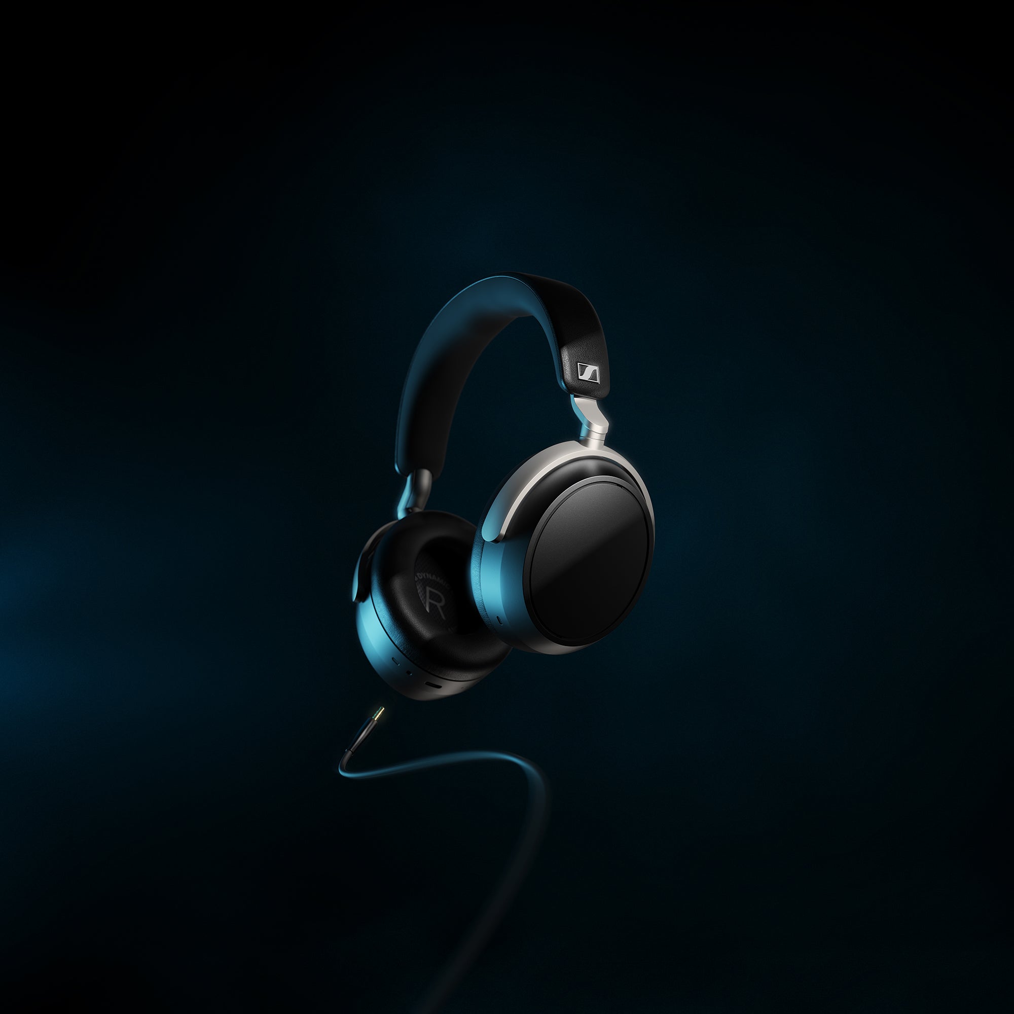Sennheiser HDB 630 Audiophile Headphones - Image 9
