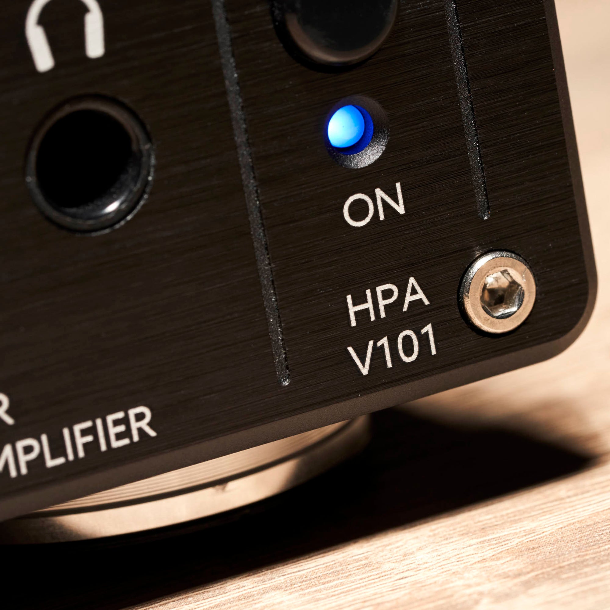 Violectric HPA V101 Headphone Amplifier - Image 6