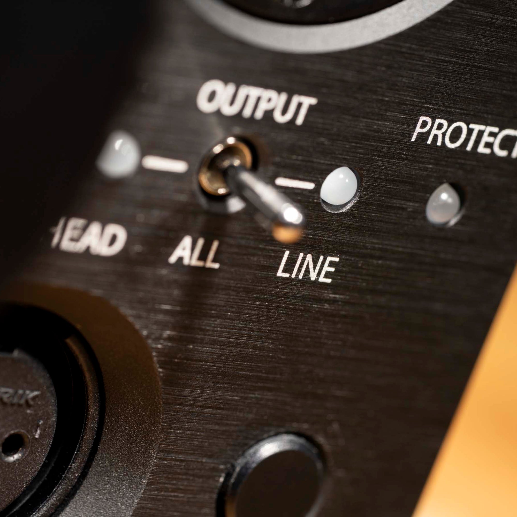 Violectric HPA V324 Desktop Headphone Amplifier - Image 5